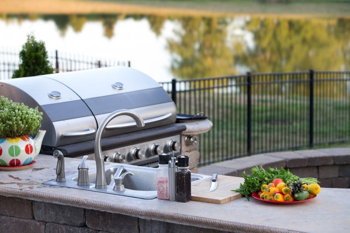 Building outdoor kitchen