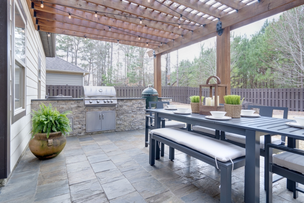 Outdoor kitchen